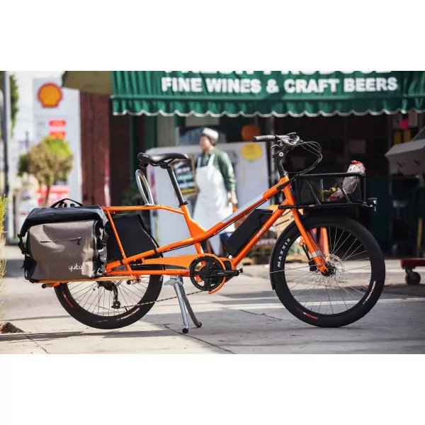 Velo-cargo-electrique-Yuba-Kombi-E5-3.webp